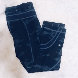 Lululemon | Navy Camo Tights